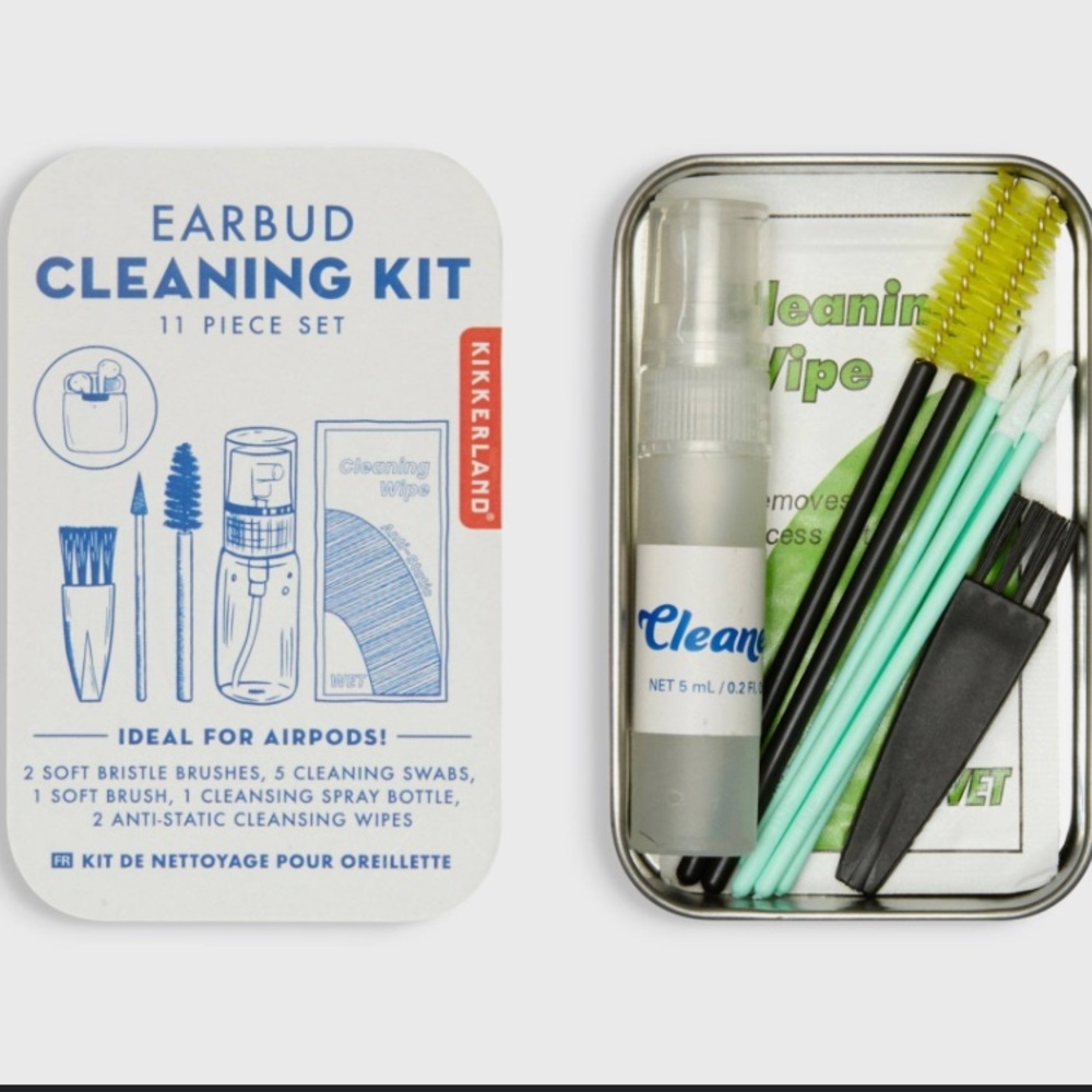 NWT Earbud Cleaning Kit
